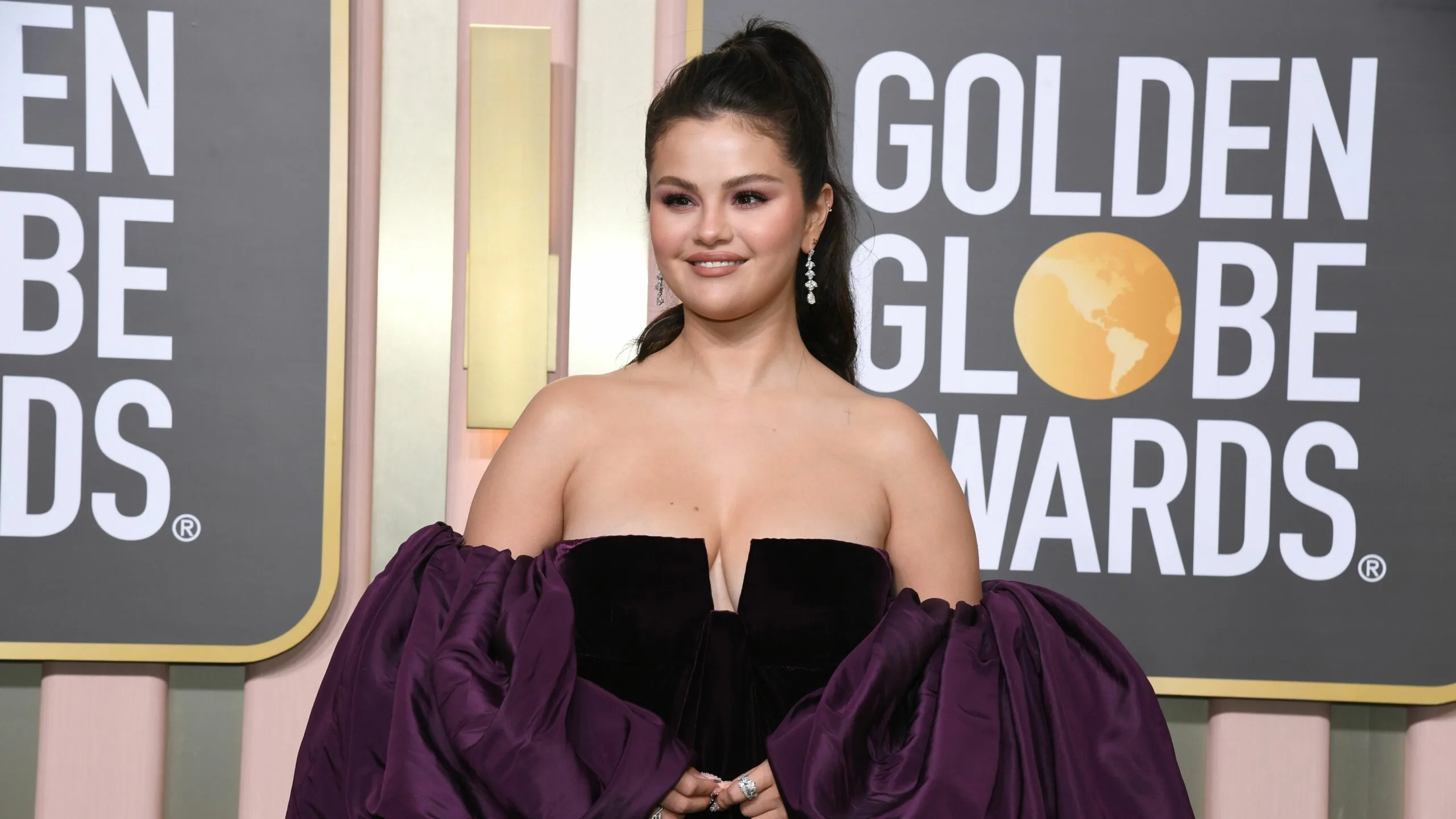 selena-gomez-attends-the-80th-annual-golden-globe-awards-at-news-photo-1673795004